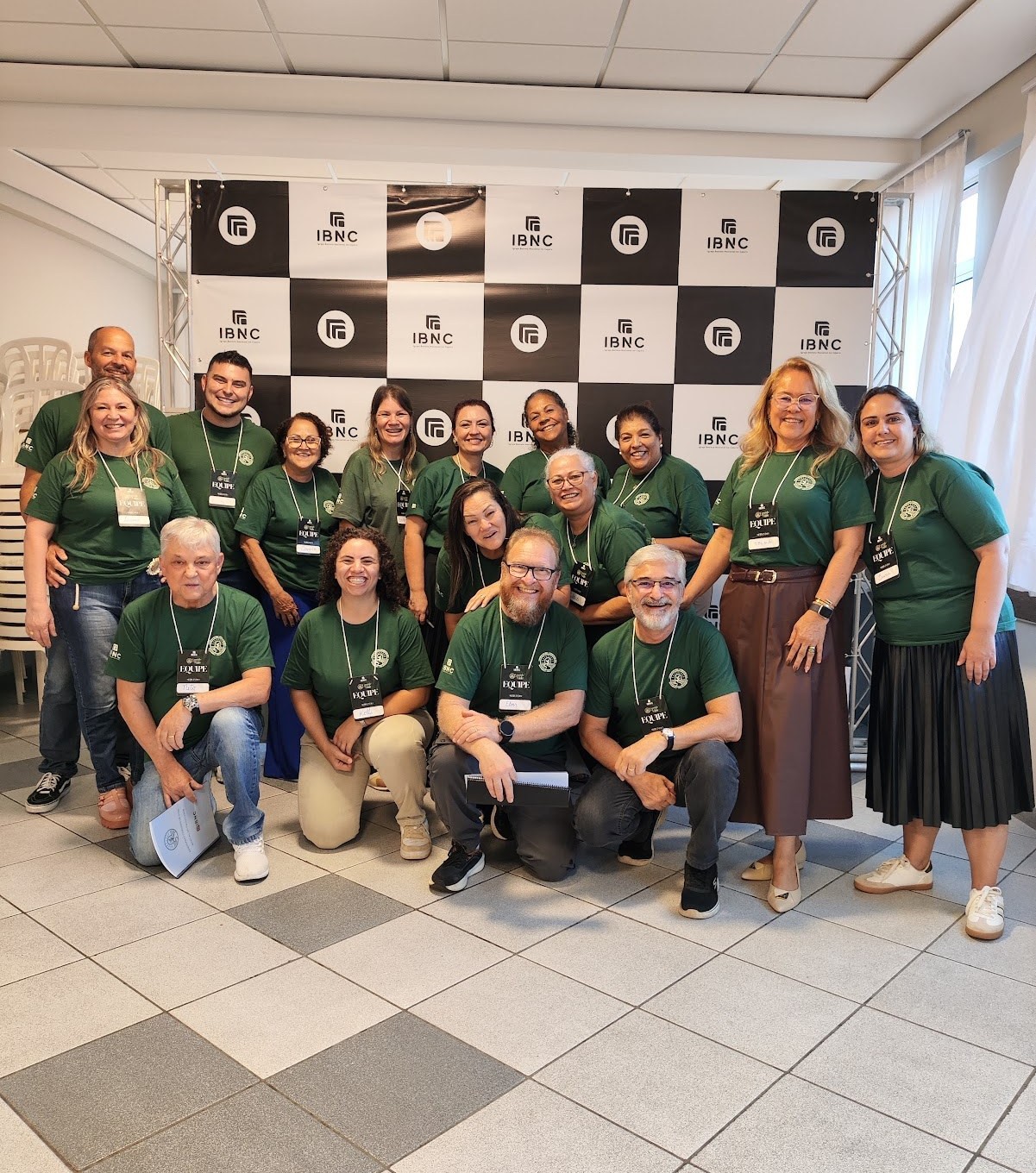 Equipe de palestrantes e facilitadores formada na IBNC
